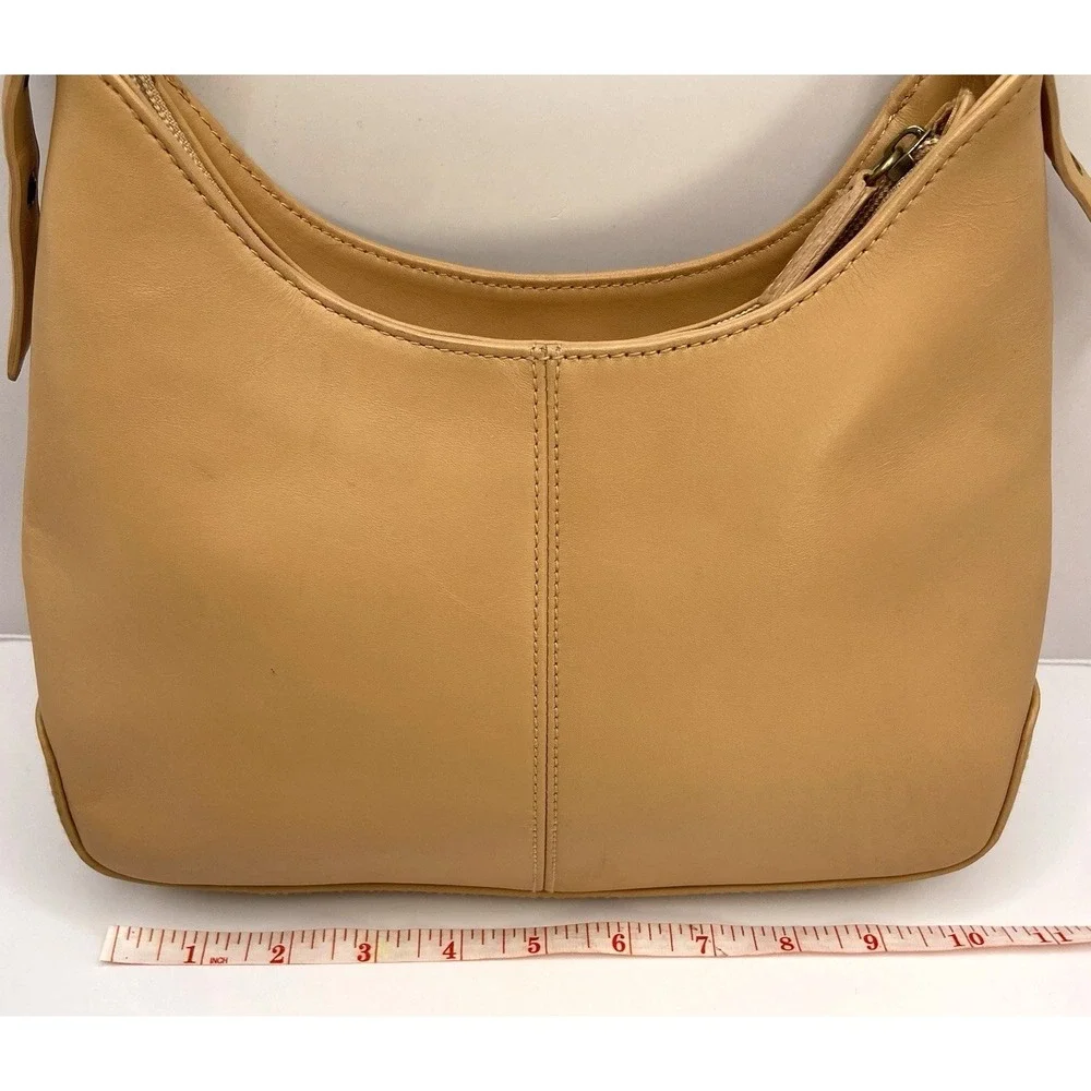 Vintage Etienne Aigner Camel Leather Hobo Bag Gold Plaque Quiet Luxury Preppy